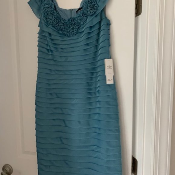 Ladies Dresses, Shoes (MK, C Santana, Kenneth Cole Reaction and Purses (D&B) - Picture 4 of 8